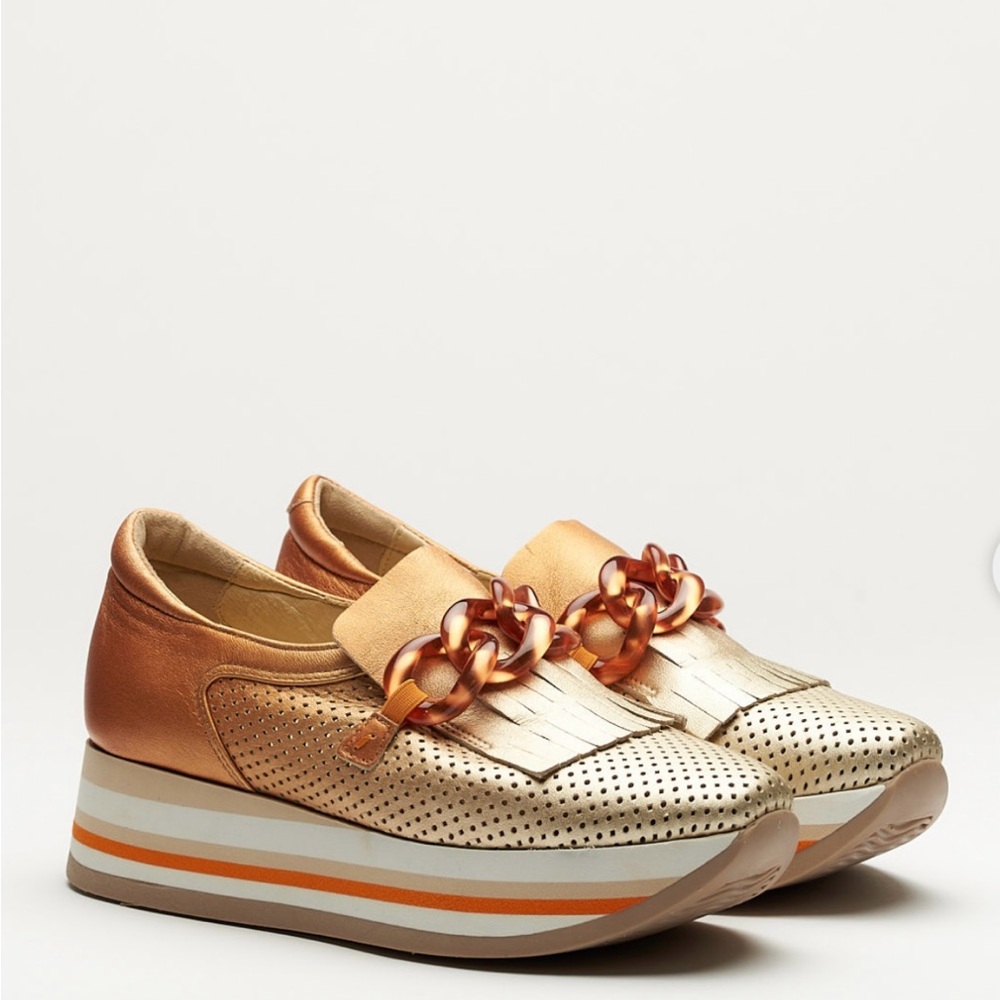 Softwaves 
Women's Metallic Bronze and Cream Platform Sneakers
